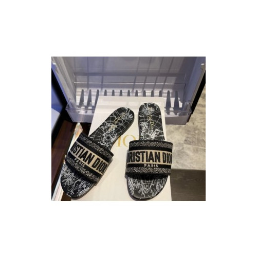 D. Christian Dior Around the World 자수 슬리퍼 올검 (여성용)