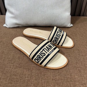 디올 자수 슬리퍼