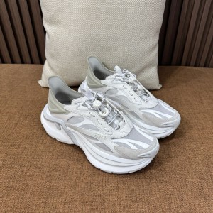 디올 플라이트 청키 카프스킨 스니커즈