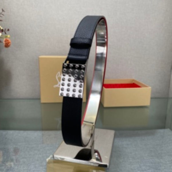 크리스찬루부탱 펑키 스터드 벨트 8.9cm(2color)
