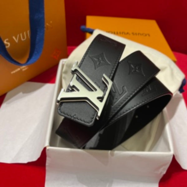 루이비통 남성 LV 이니셜 리버서블 벨트 40mm