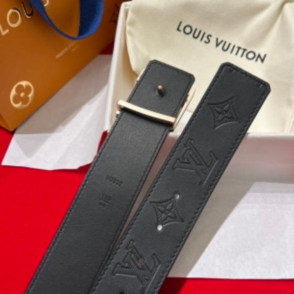 루이비통 남성 LV 이니셜 리버서블 벨트 40mm