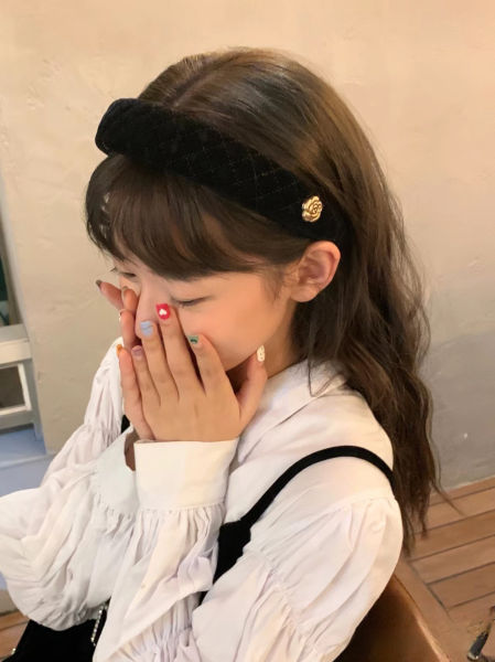 샤넬 벨벳 헤어밴드