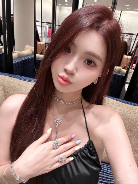샤넬 하이 주얼리 까멜리아 접이식 목걸이