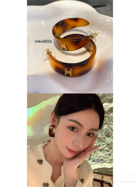 셀린느 아크릴 귀걸이