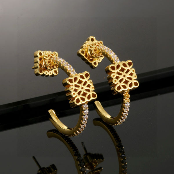 로에베 골드 톤 이어링