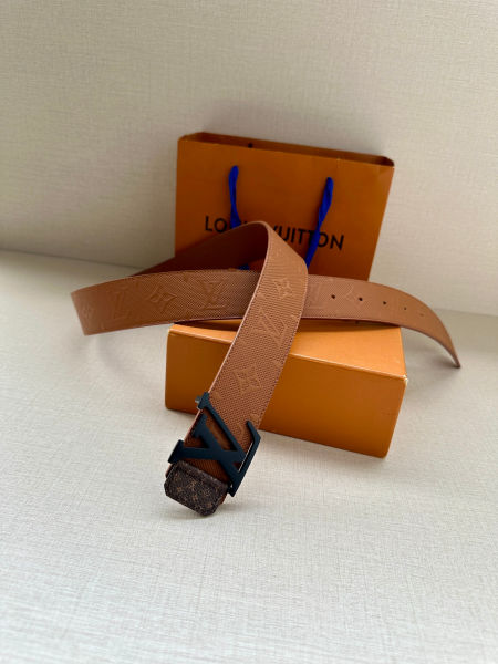 루이비통 이니셜 리버서블 벨트 4.0cm(3color)