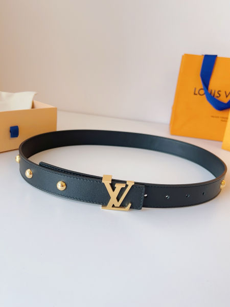 루이비통 LV 이니셜 스터드 벨트 3cm