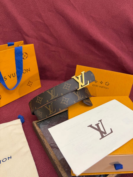 루이비통 LV 이니셜 리버서블 벨트 3.0cm