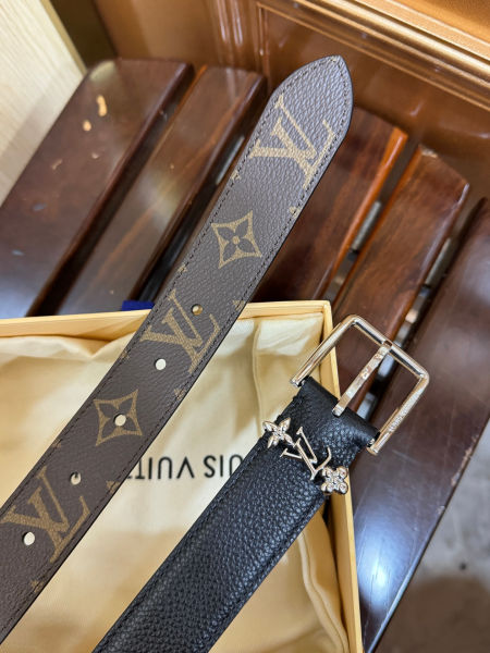 루이비통 LV 블룸 핀 버클 벨트 3.0cm(2color)