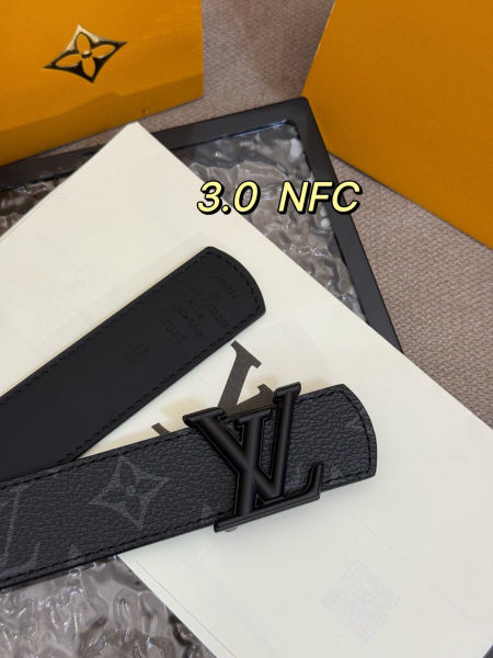 루이비통 LV 이니셜 이클립스 리버서블 벨트 3.0cm(2color)