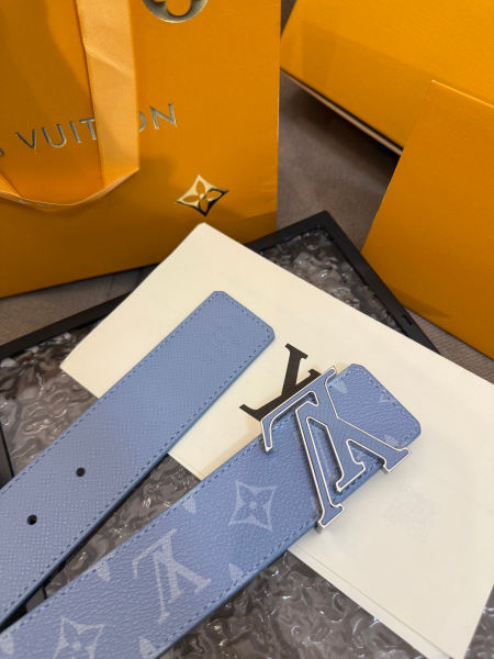 루이비통 LV 이니셜 블루 모노그램 리버서블 벨트 40mm(2color)