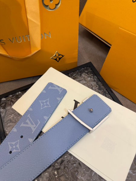 루이비통 LV 이니셜 블루 모노그램 리버서블 벨트 40mm(2color)