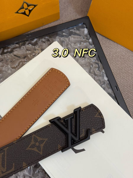 루이비통 LV 이니셜 모노그램 리버서블 벨트 3.0cm(2color)