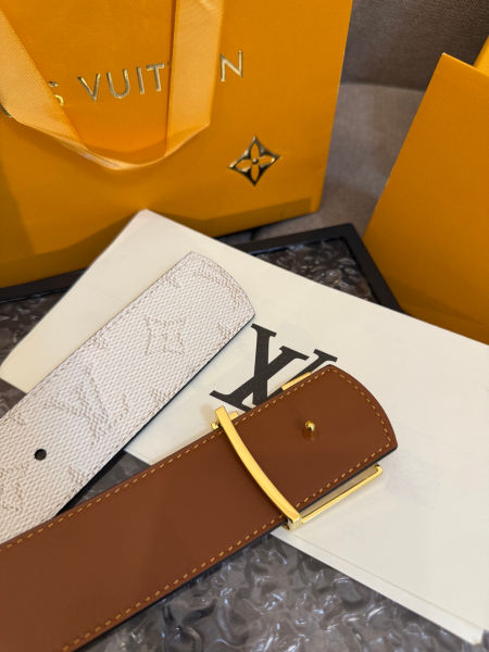 루이비통 LV 이니셜 리버서블 벨트 40mm