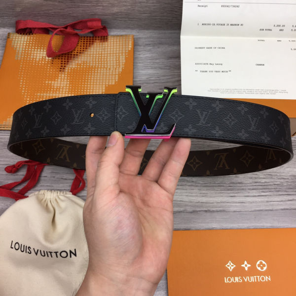 루이비통 LV 이니셜 리버서블 벨트 모노그램 이클립스 타이가 레인보우 벨트 40mm