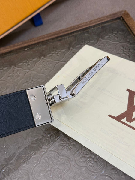 루이비통 슬렌더 리버시블 벨트 3.5cm 실버