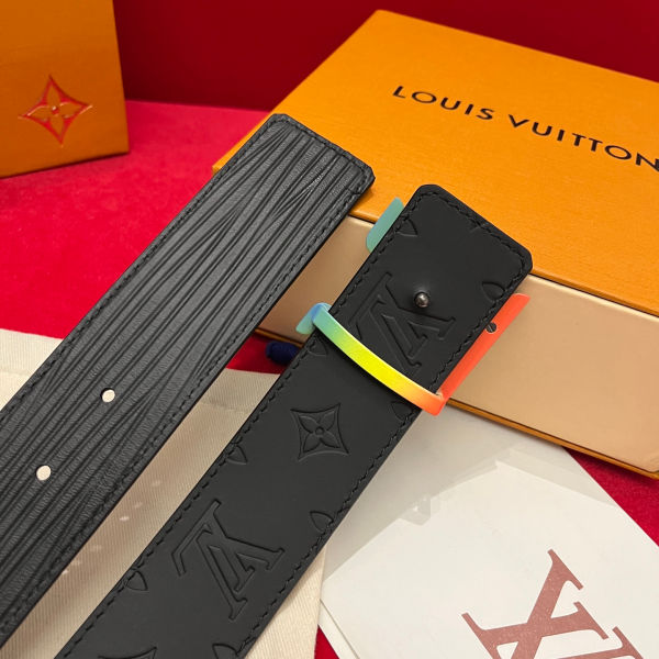 루이비통 LV 이니셜 물결 무늬 벨트 4cm(2color)