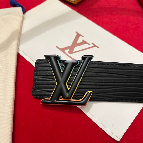 루이비통 LV 이니셜 물결 무늬 벨트 4cm(2color)