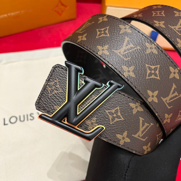 루이비통 LV 이니셜 모노그램 벨트 4cm