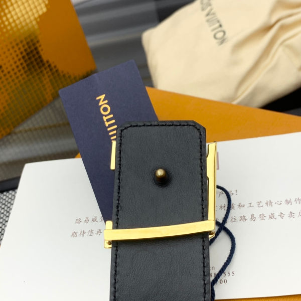 루이비통 LV 이니셜  이클립스 리버서블 버클 테두리 포인트 벨트 4.0cm(2color)