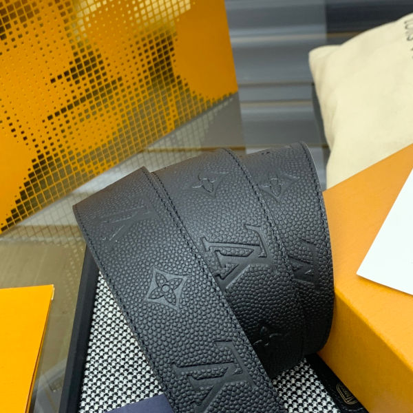 루이비통 LV 이니셜  이클립스 리버서블 버클 테두리 포인트 벨트 4.0cm(2color)