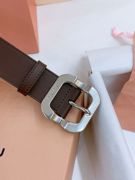 미우미우 암밴드 실버버클 3.4cm