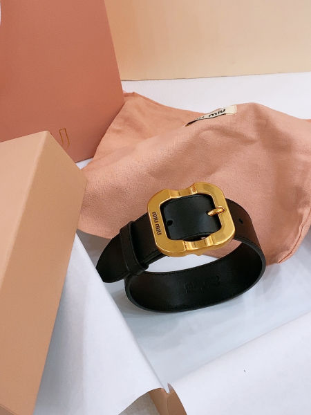 미우미우 암밴드 골드버클 3.4cm