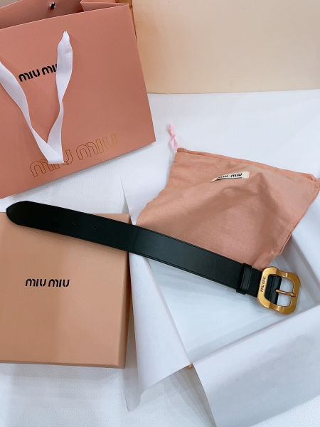 미우미우 암밴드 골드버클 3.4cm