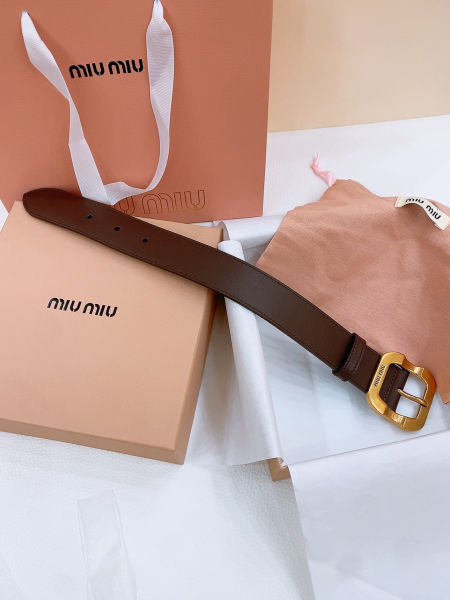 미우미우 암밴드 골드버클 3.4cm