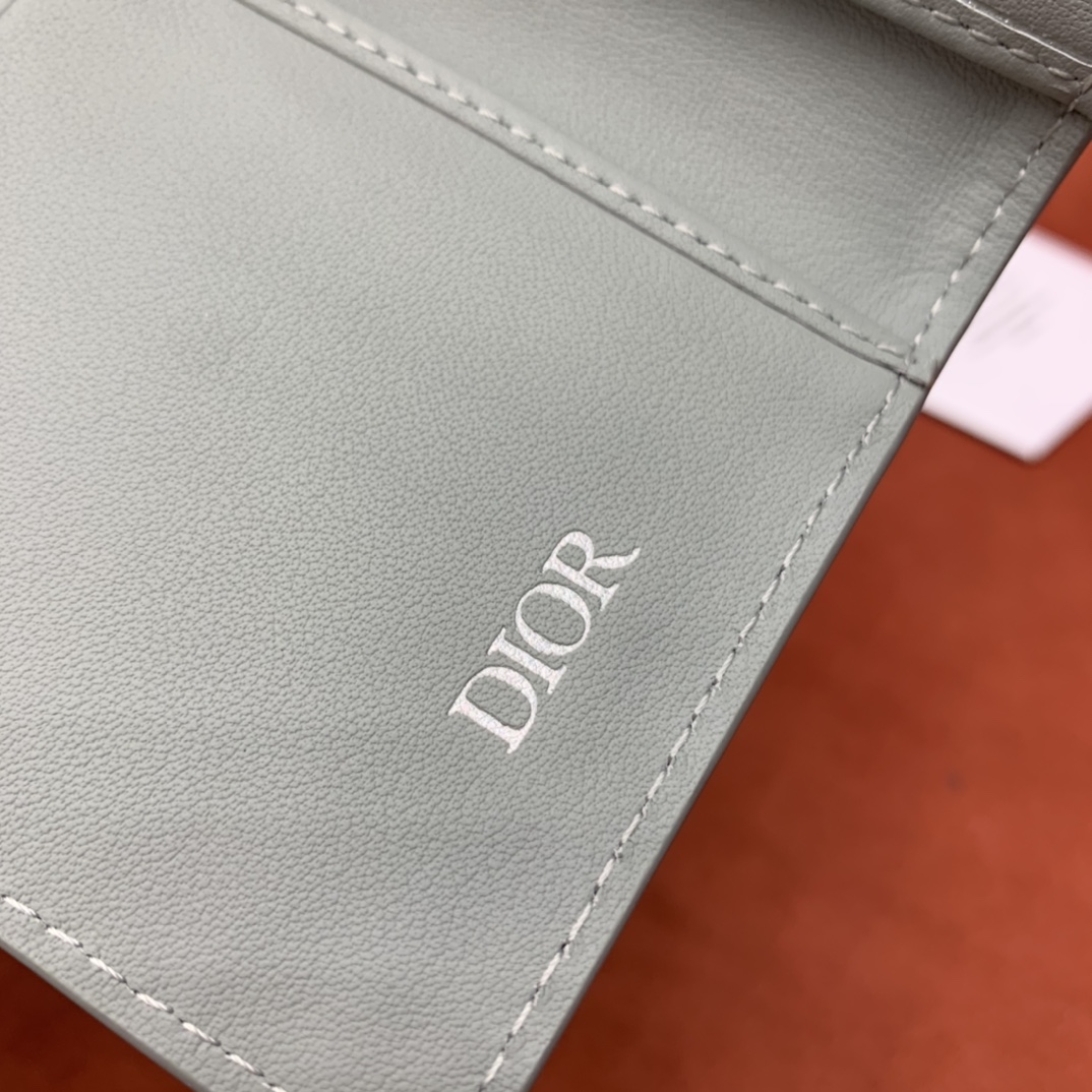 D. 버티컬 2단 카드 지갑 CD 다이아몬드 캔버스
