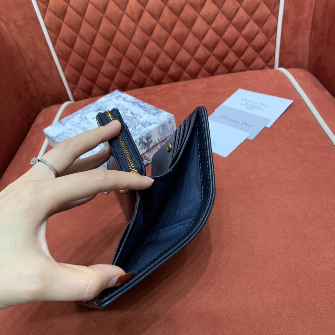 D. 스몰 동전 지갑