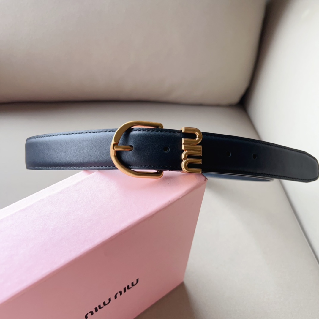 미우미우 골드 모노그램 벨트 2컬러 3.0cm