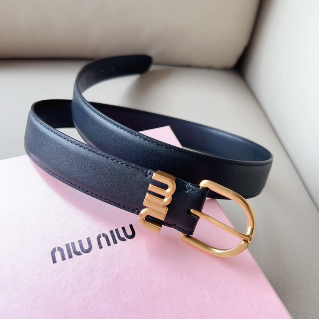 미우미우 골드 모노그램 벨트 2컬러 3.0cm