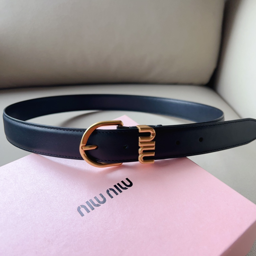 미우미우 골드 모노그램 벨트 2컬러 3.0cm