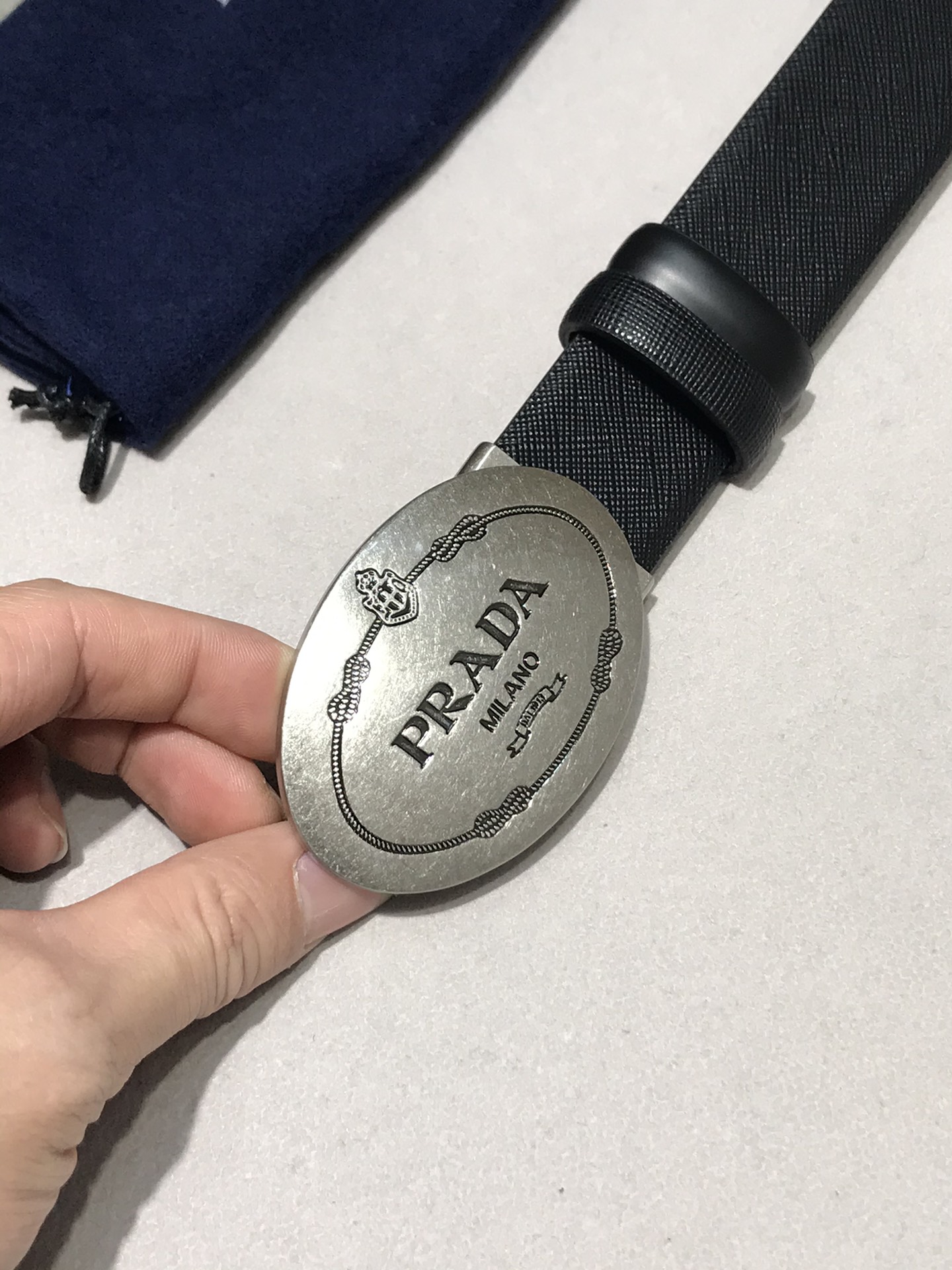 프라다 모노그램 타원형버클 양면 벨트 3.5cm