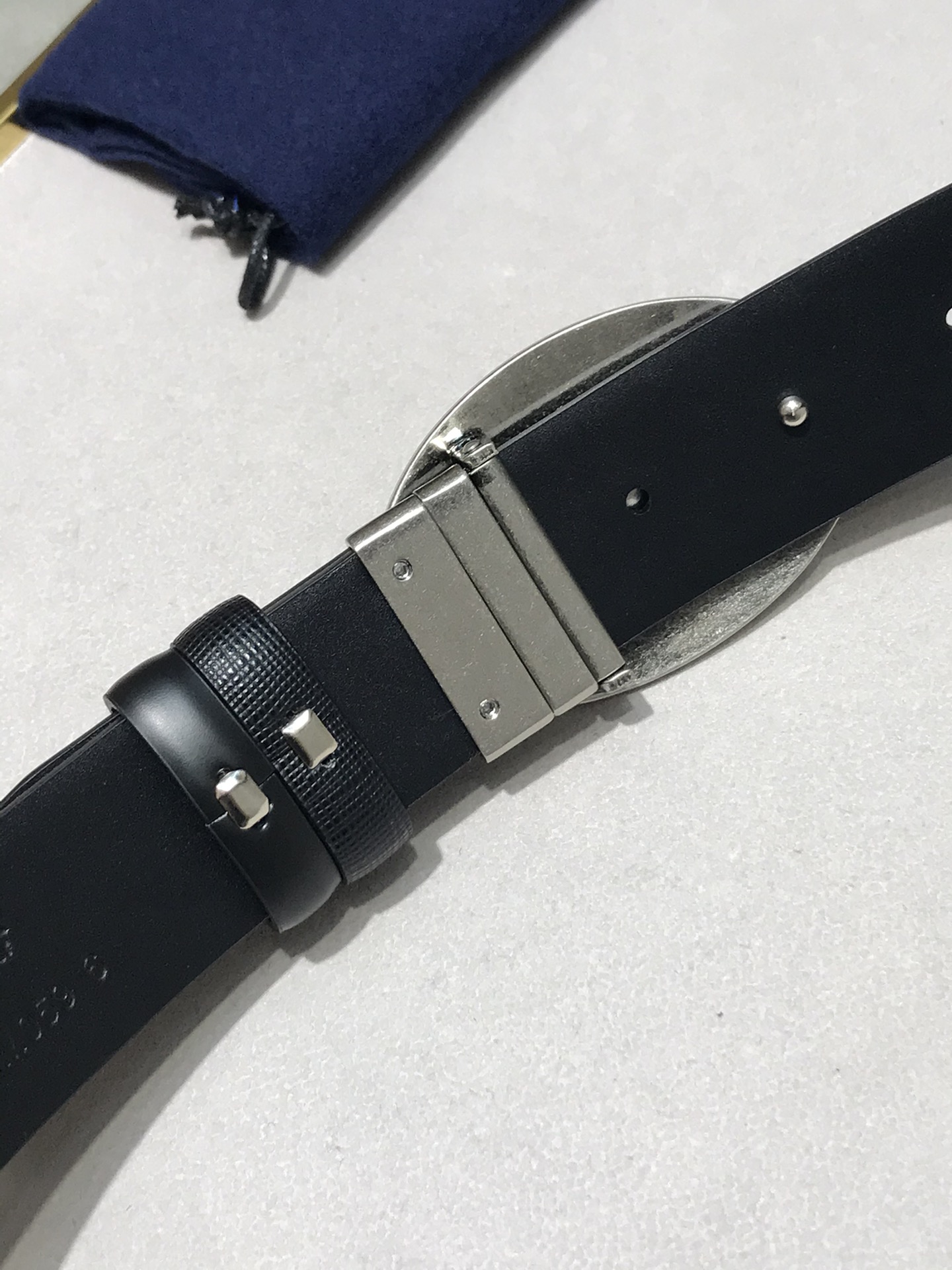 프라다 모노그램 타원형버클 양면 벨트 3.5cm