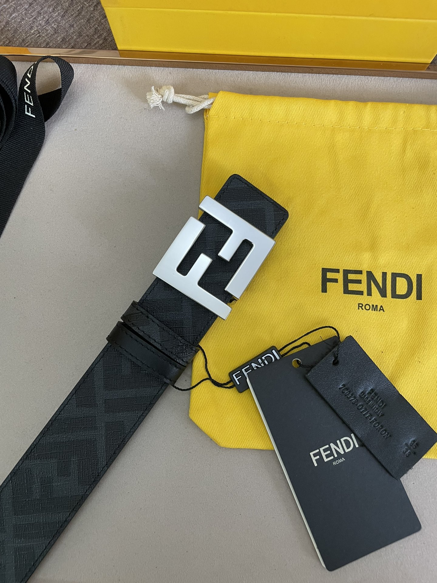 펜디 FF버클 FF로고 양면 벨트 4cm 3컬러