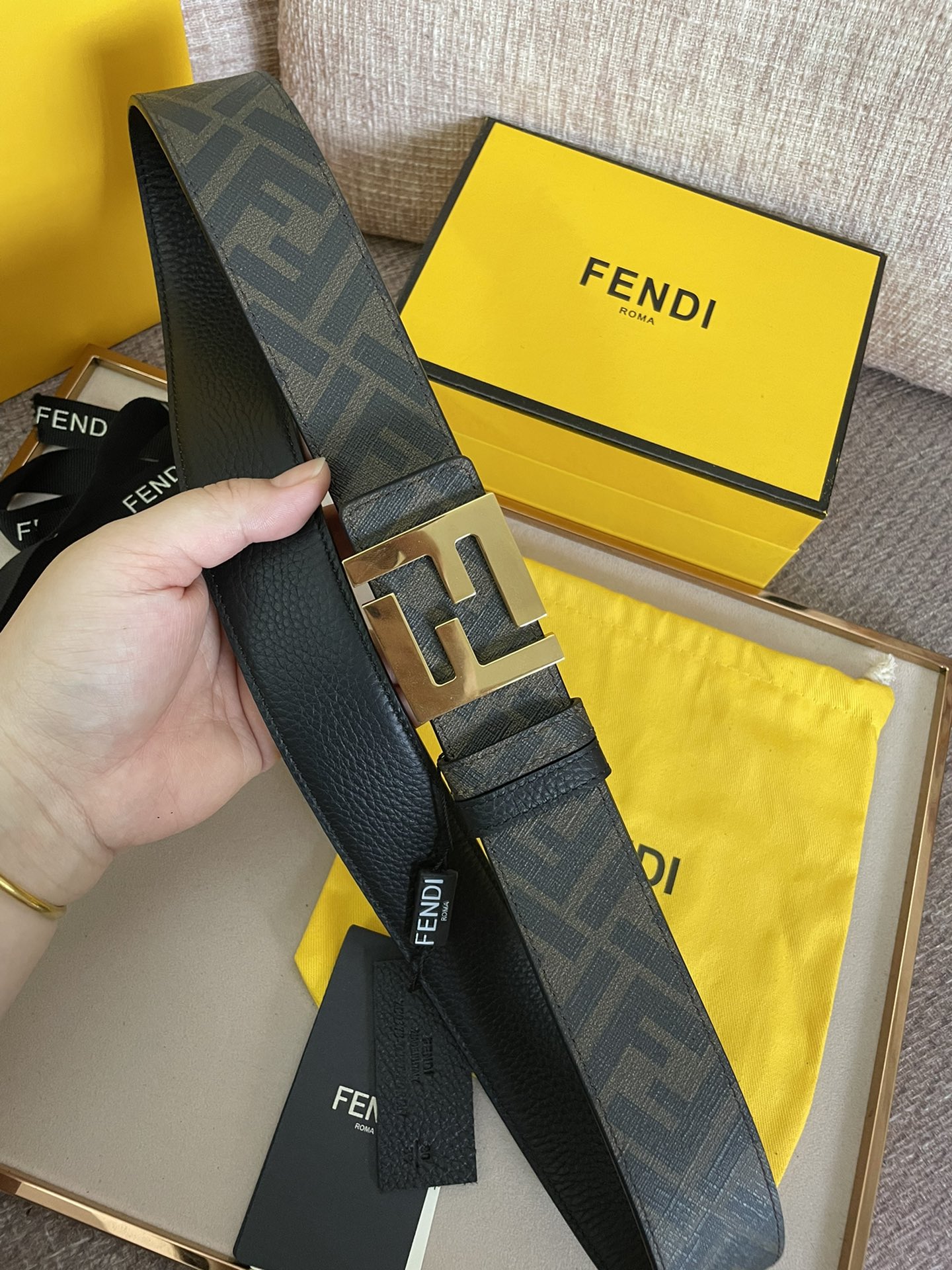 펜디 FF버클 FF로고 양면 벨트 4cm 3컬러