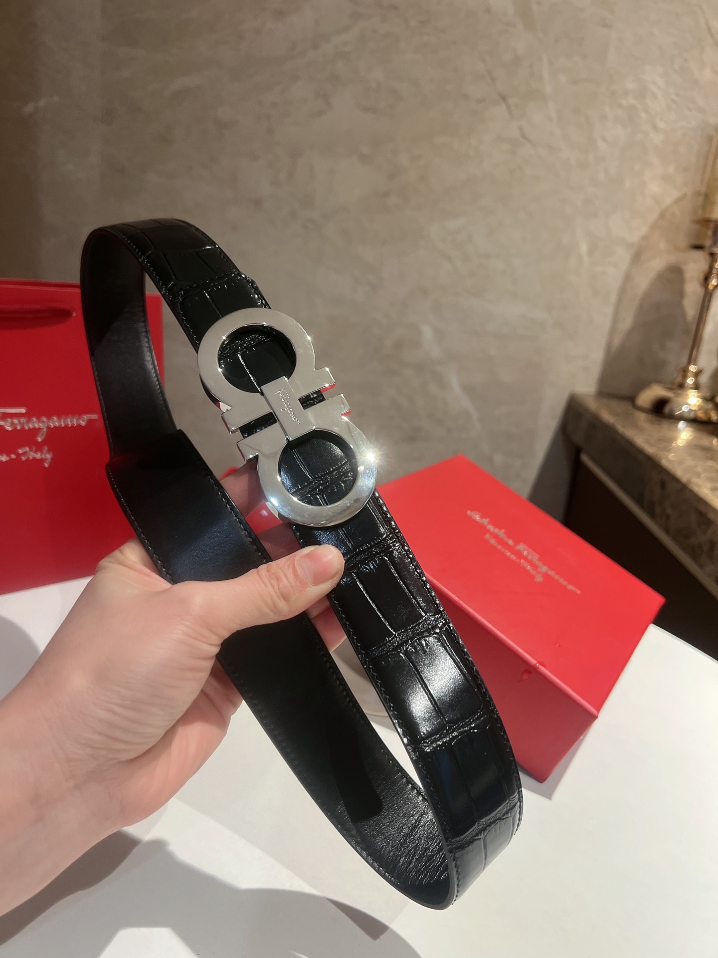 살바토레페라가모 레더 악어무늬 3.5cm 벨트 2컬러