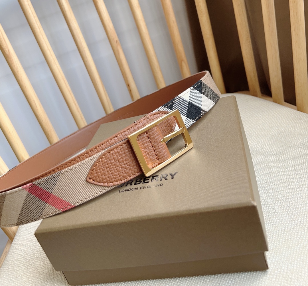 버*리 하우스 체크 벨트 3.0cm 브라운