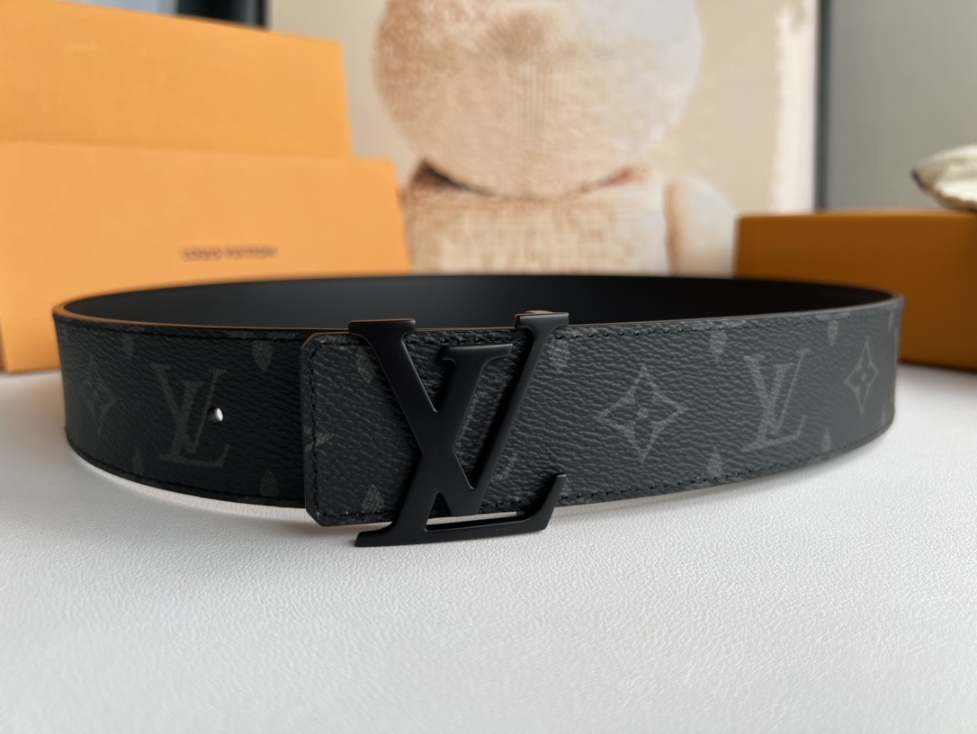 루이비통 LV 이니셜 모노그램 리버시블 40mm 벨트 2컬러
