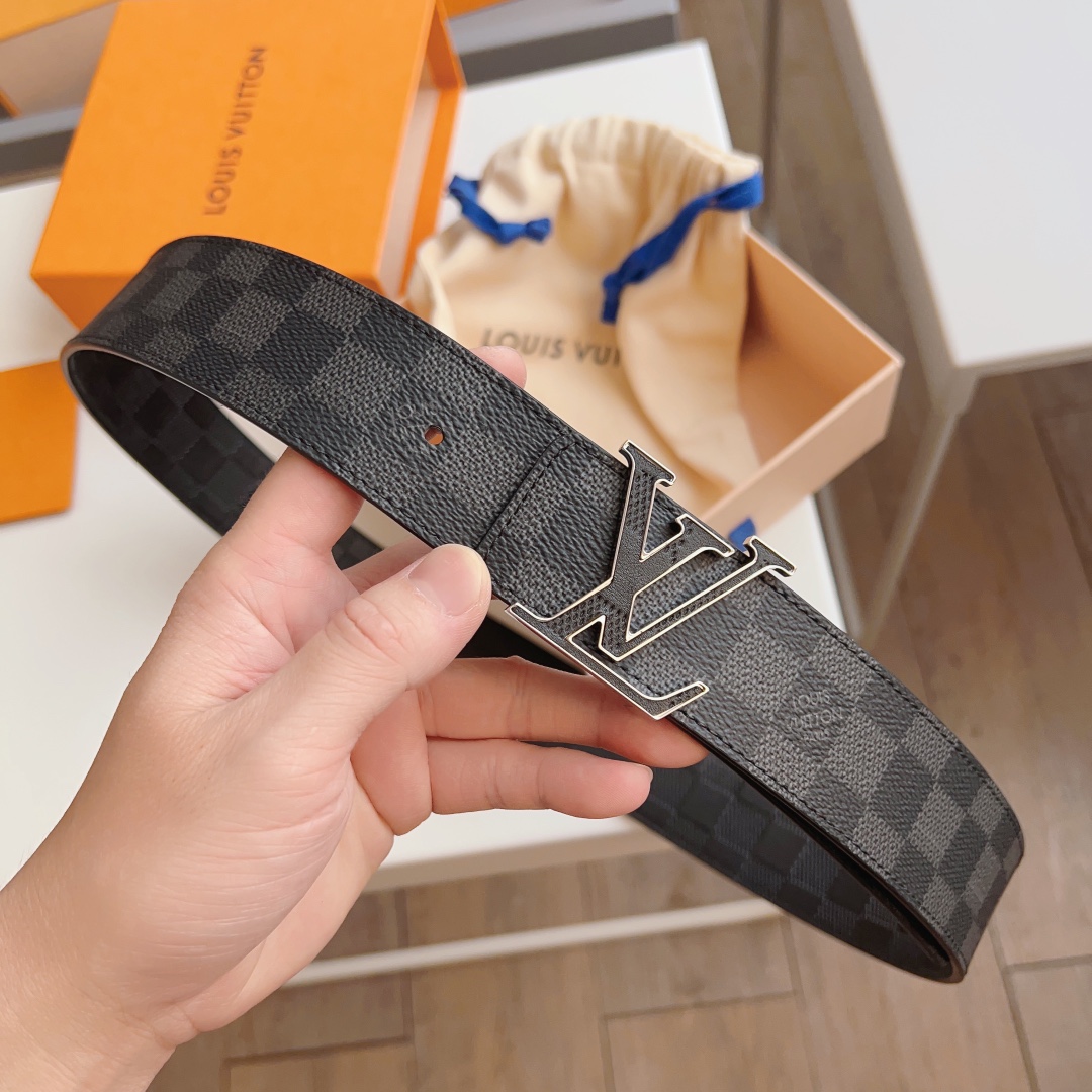 루이비통 LV 이니셜 리버서블 벨트 M0668 3컬러 4cm