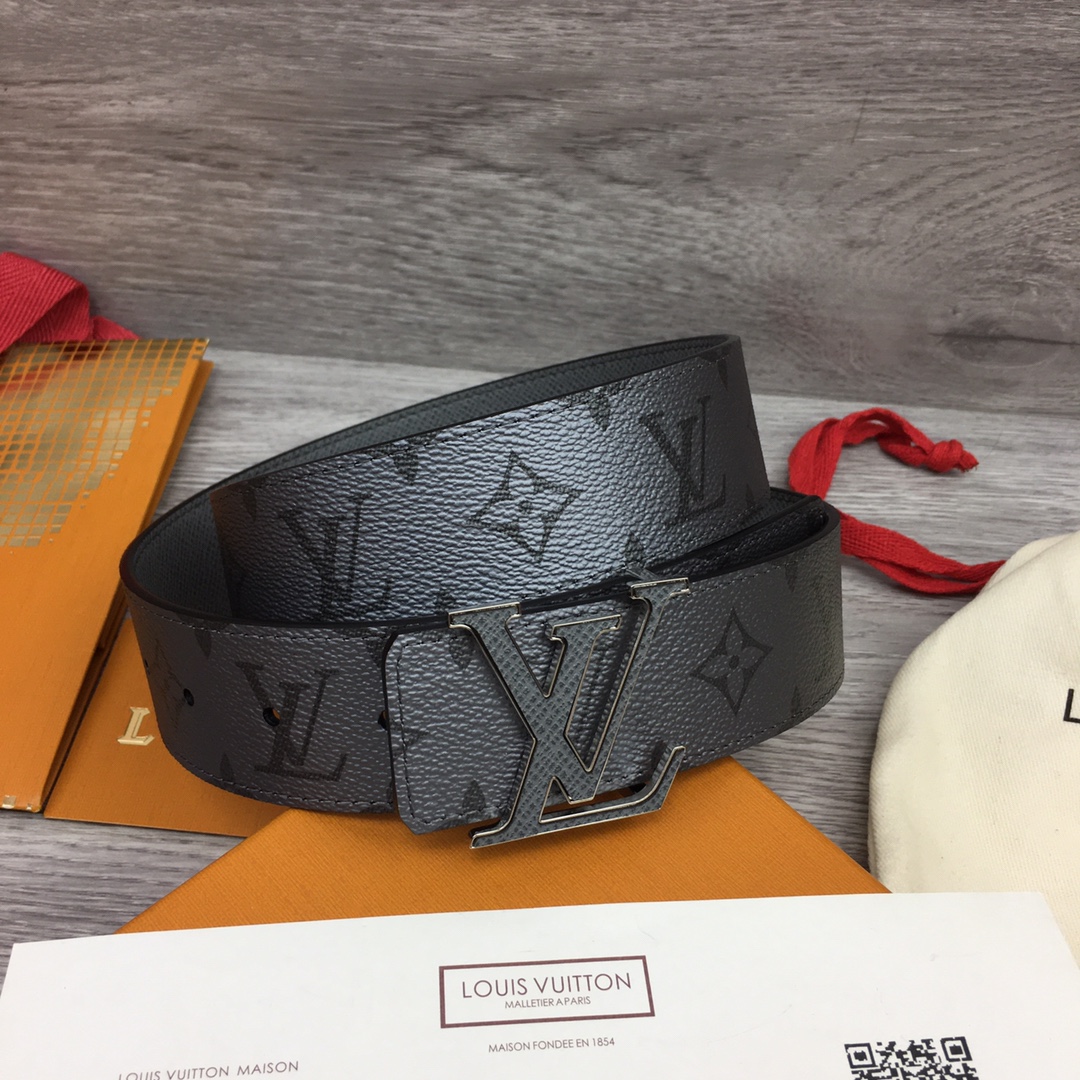 루이비통 LV 이니셜 리버서블 벨트 4cm 4컬러
