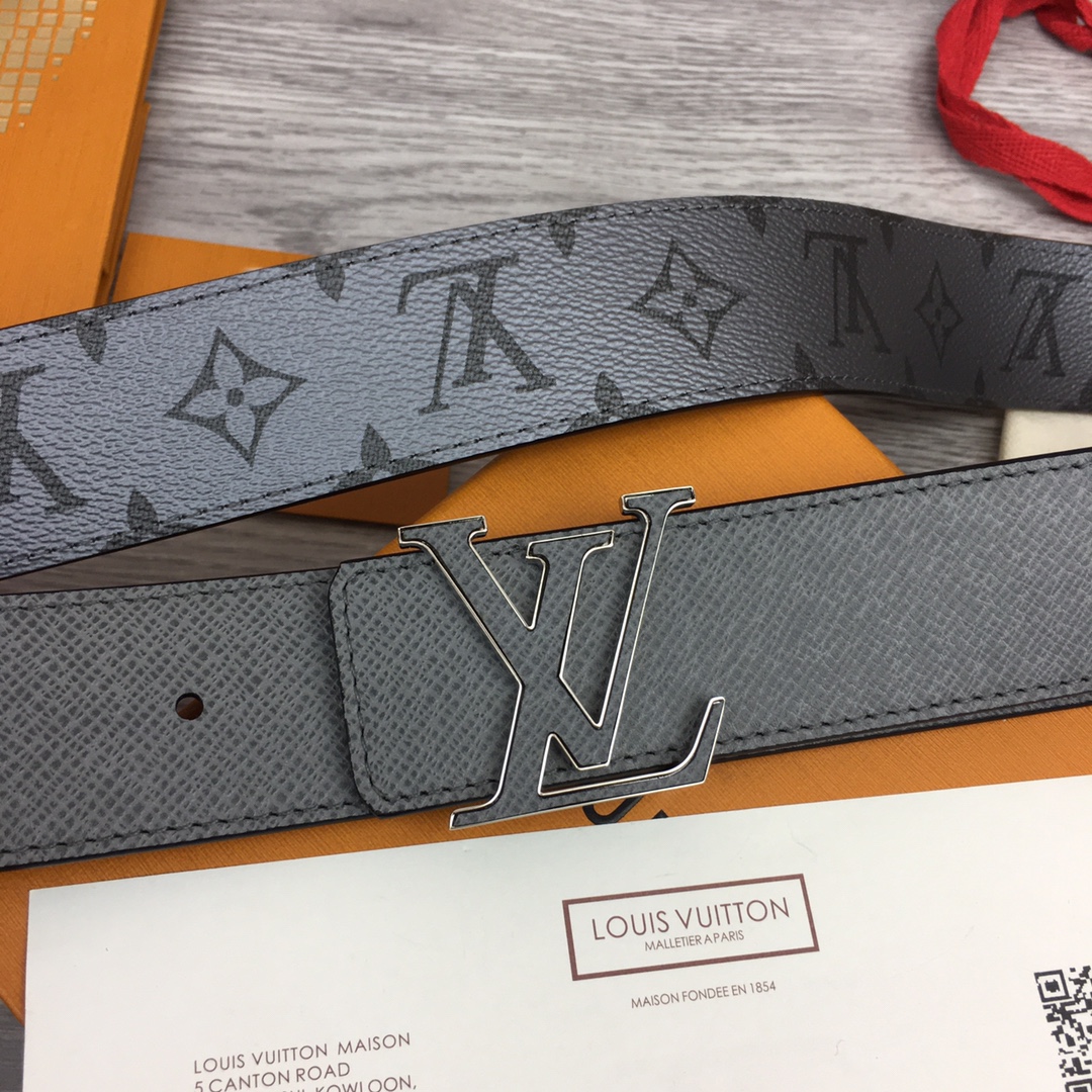 루이비통 LV 이니셜 리버서블 벨트 4cm 4컬러