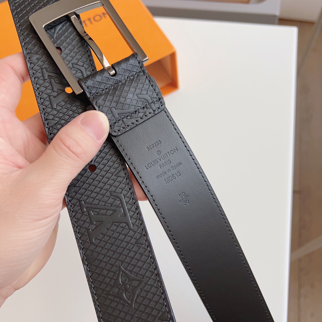 루이비통 23SS 스피커 벨트 4cm 3컬러 M0615