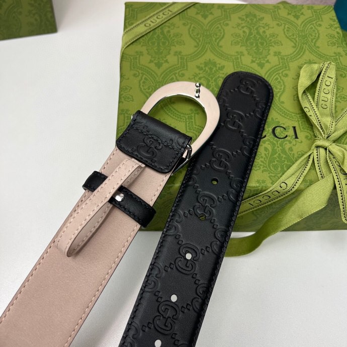 구찌 GG 엠보 로고 벨트 4cm 블랙