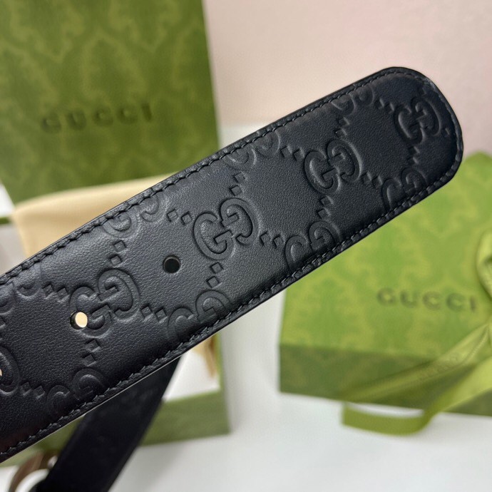 구찌 GG 엠보 로고 벨트 4cm 블랙