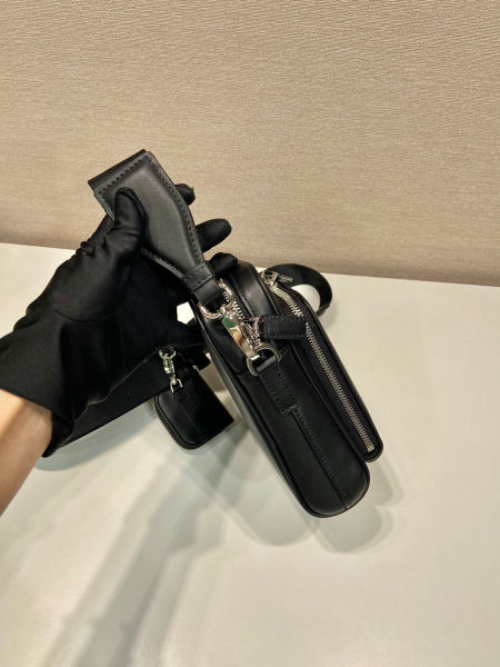프라다 파우치 숄더백