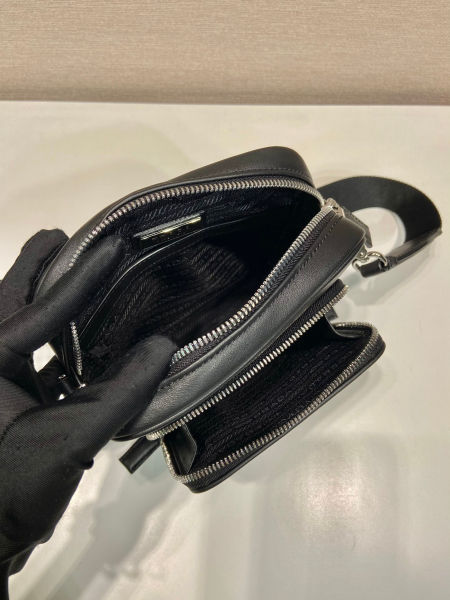 프라다 파우치 숄더백